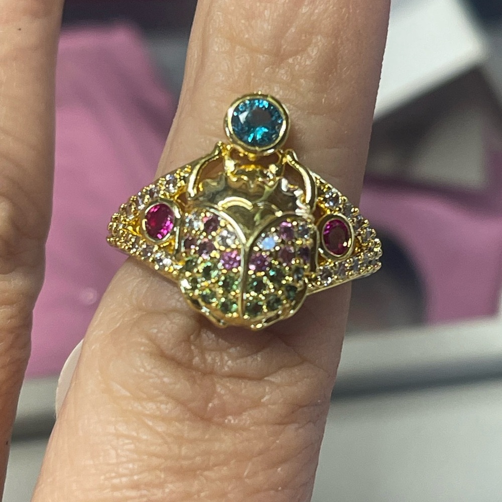 Elegant Gold and Multicolor Gemstone Ring